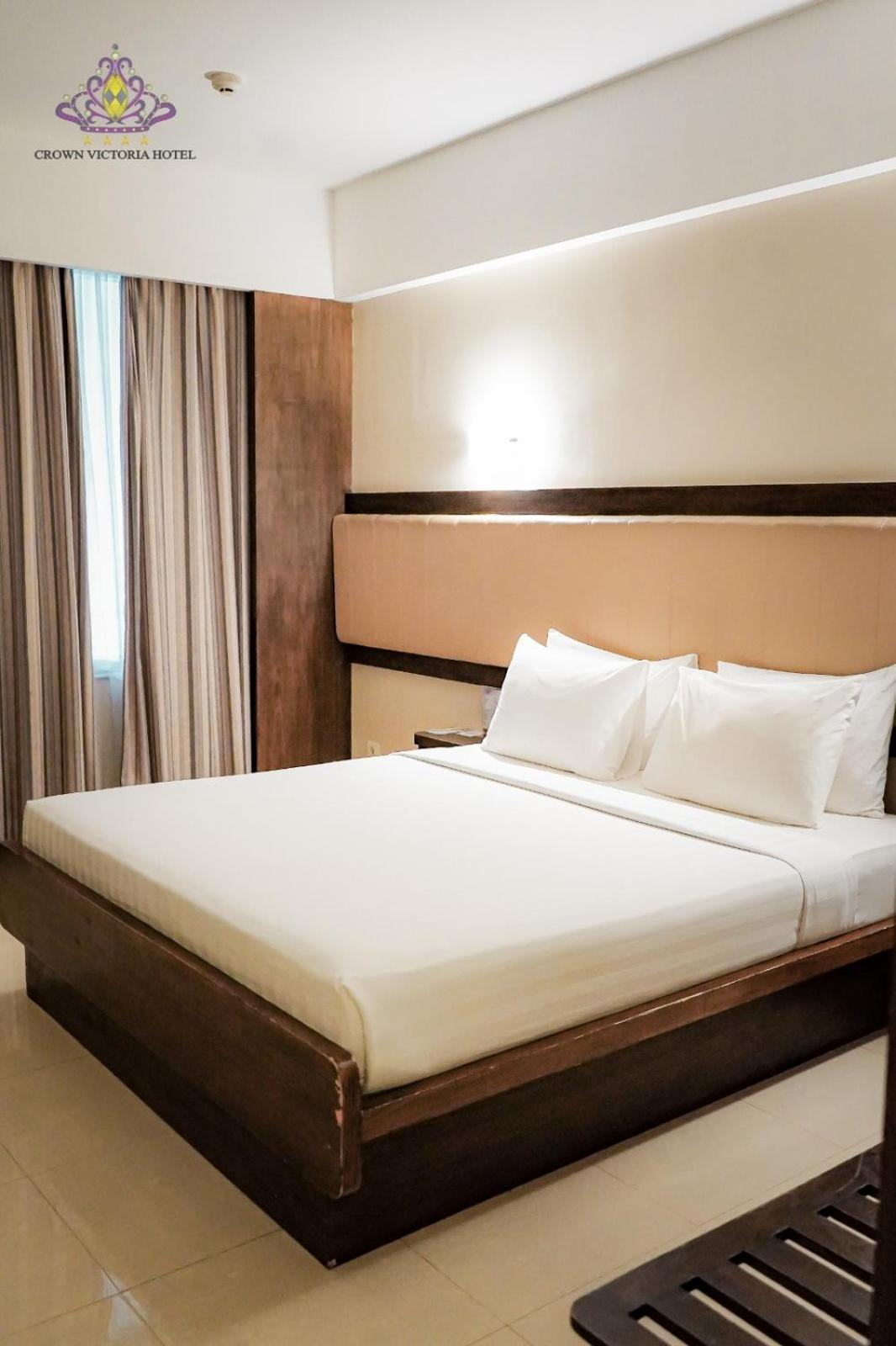 Crown Victoria Hotel Тулунгагун Екстериор снимка